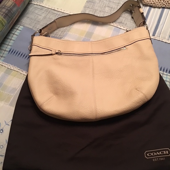 Coach Bag - Picture 2 of 4